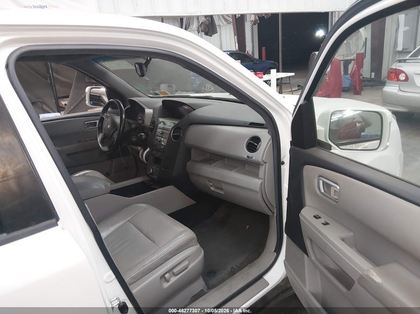 HONDA PILOT 2011 VIN 5FNYF4H96BB093154