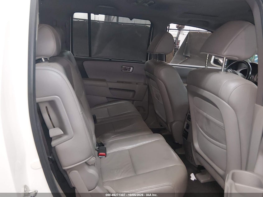 HONDA PILOT 2011 VIN 5FNYF4H96BB093154