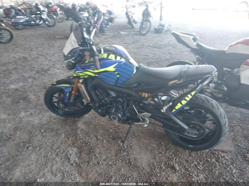YAMAHA FZ09 2015