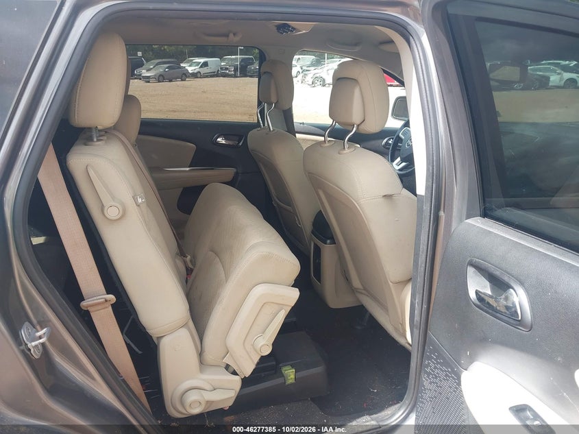 2012 DODGE JOURNEY SXT · Photo 8