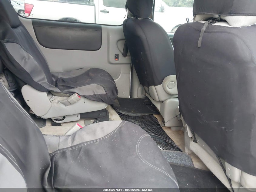 PONTIAC MONTANA SV6 2005 VIN 1GMDV03LX5D186845