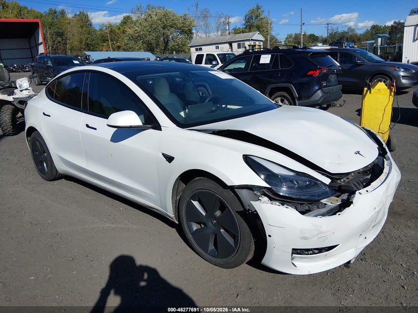 Vin: 5yj3e1eb5nf200153, lot: 46777837, tesla model 3 long range dual motor all-wheel drive 2022 img_1