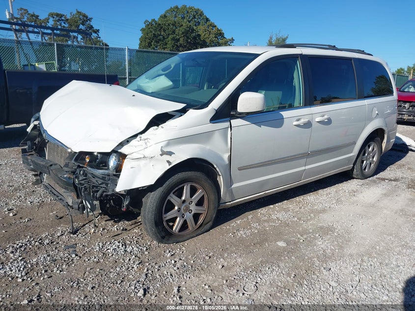 Vin: 2a4rr5d13ar253795, lot: 46778222, chrysler town & country touring 20102