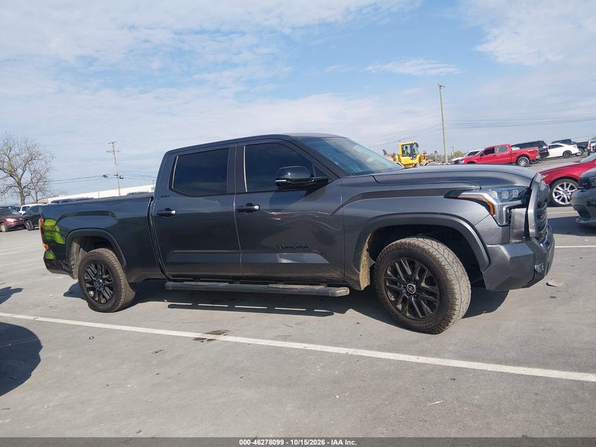 TOYOTA TUNDRA - zdjęcie 13