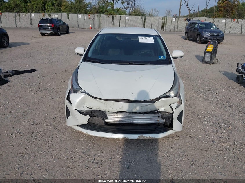 TOYOTA PRIUS - zdjęcie 13
