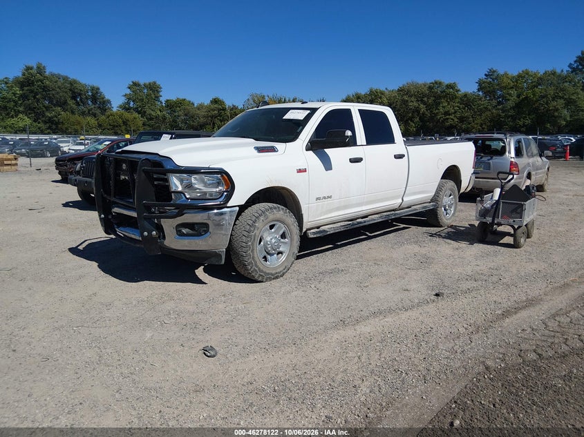 Vin: 3c6ur5hj3ng437373, lot: 46778268, ram 2500 tradesman  4x4 8' box 20222