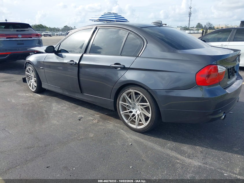 2008 BMW 335I · Фото 3