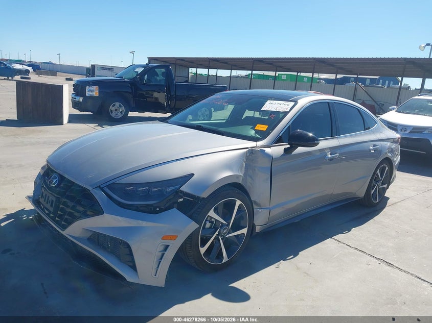 2023 Hyundai Sonata Sel Plus, Оба бока, IAAI, VIN KMHL44J22PA330960 — фото 2