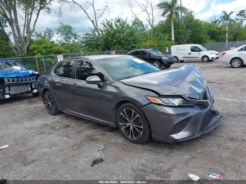 Vin: 4t1b11hk7ju025565, lot: 46778530, toyota camry se 20181