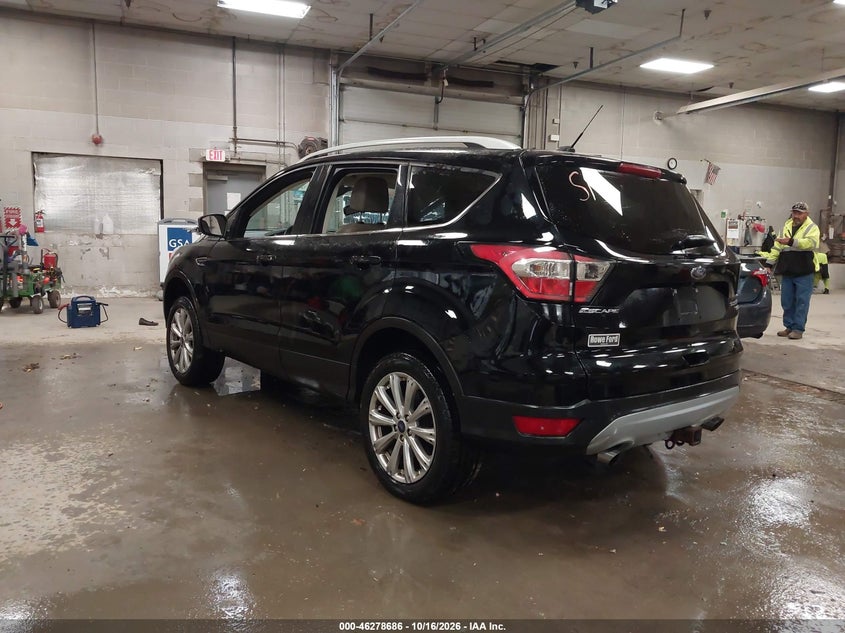 Vin: 1fmcu9j95hud23320, lot: 46778832, ford escape titanium 20173