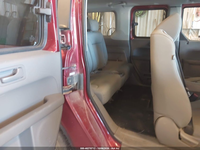 HONDA ELEMENT 2011 VIN 5J6YH2H71BL000125