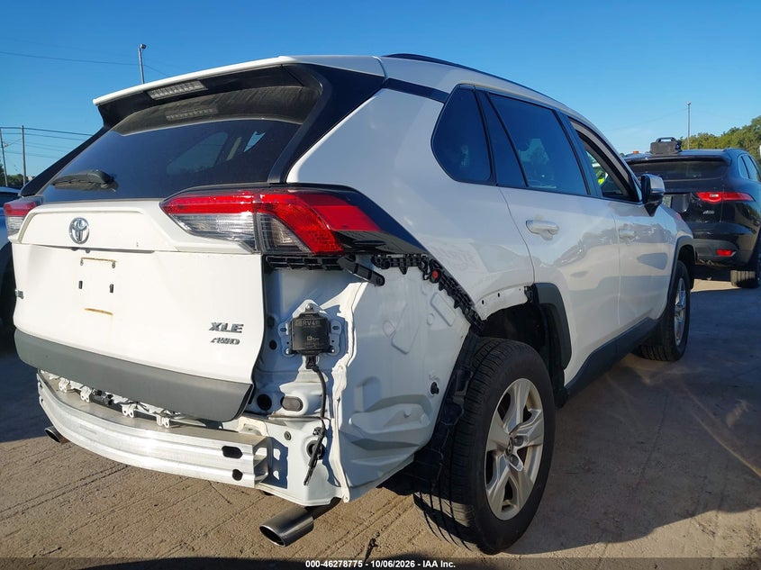 TOYOTA RAV4 - zdjęcie 19