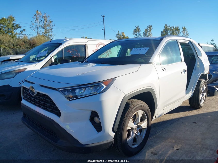 TOYOTA RAV4 - zdjęcie 2