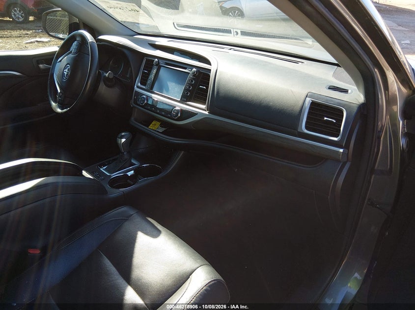 TOYOTA HIGHLANDER - zdjęcie 5