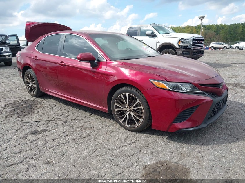 Vin: 4t1b11hk0ju509416, lot: 46779095, toyota camry se 2018 img_1