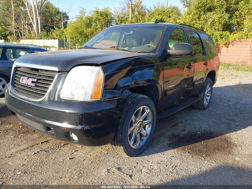 2011 GMC YUKON SLT · Фото 2