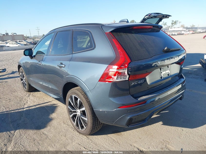 VOLVO XC60 - zdjęcie 3