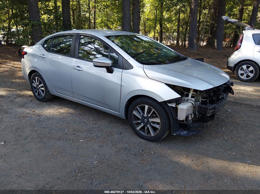 2021 Nissan Versa SV Xtronic CVT