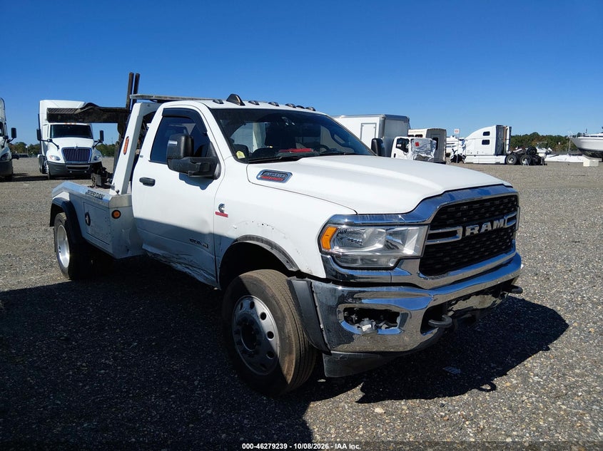 2024 RAM 4500 CHASSIS TRADESMAN/SLT
