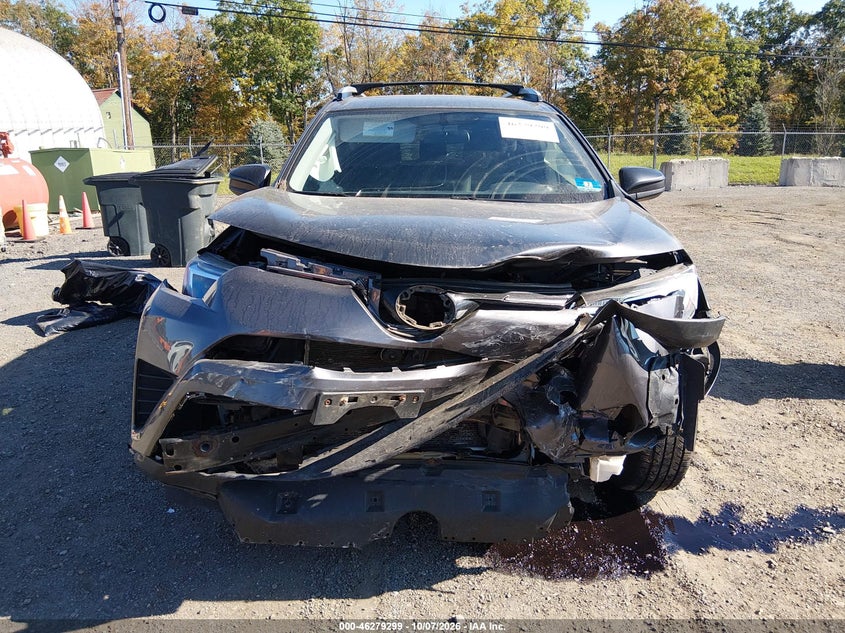 2016 TOYOTA RAV4 LE · Photo 13