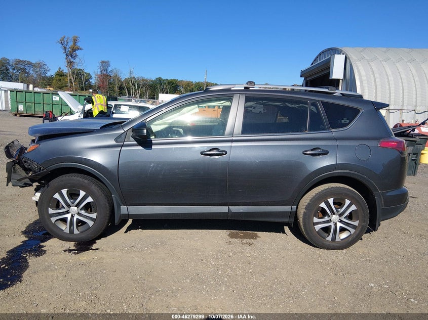 2016 TOYOTA RAV4 LE · Photo 15
