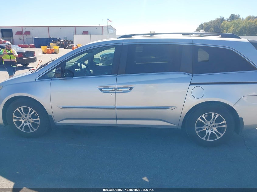 2011 HONDA ODYSSEY EX-L · Фото 14