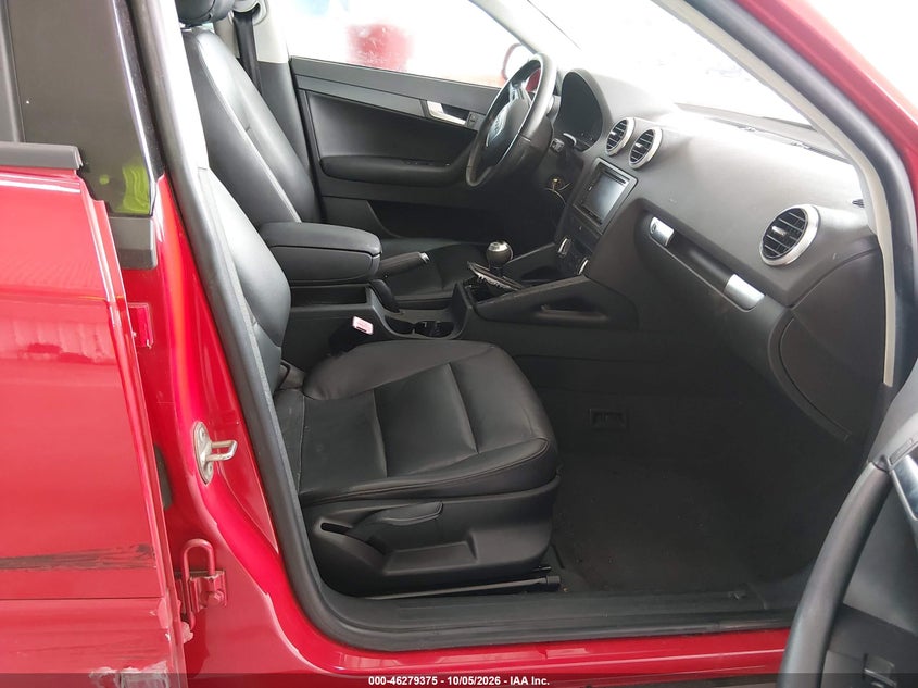 2012 AUDI A3 2.0T PREMIUM · Фото 5
