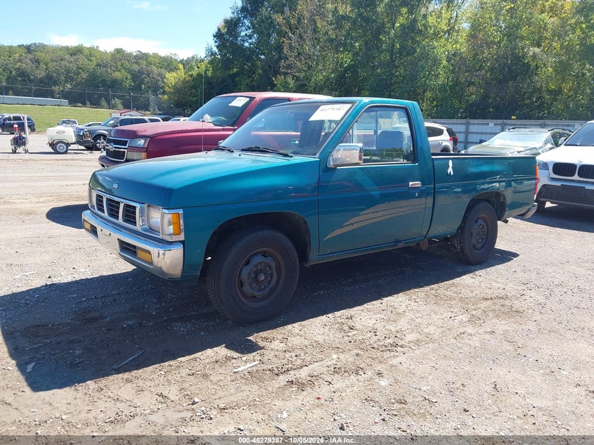 1995 NISSAN TRUCK