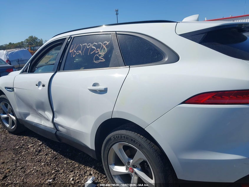 JAGUAR F-PACE - zdjęcie 15