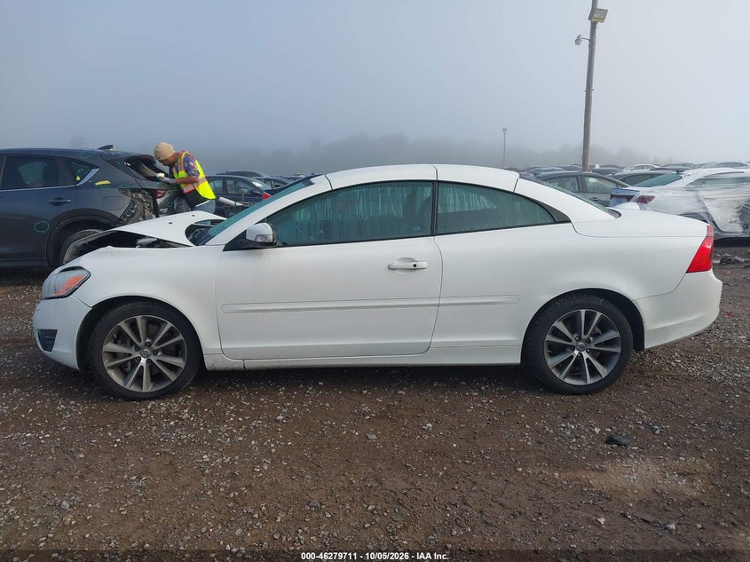 2012 VOLVO C70 T5 · Фото 14