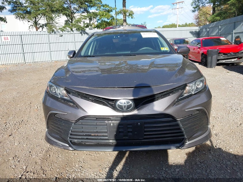 TOYOTA CAMRY - zdjęcie 12