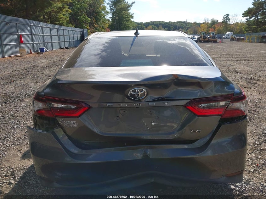 TOYOTA CAMRY - zdjęcie 16