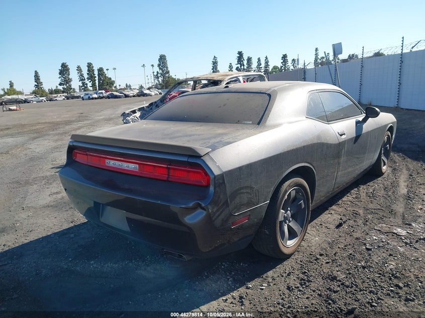 Vin: 2c3cdybt9eh137016, lot: 46779960, dodge challenger r/t 20144