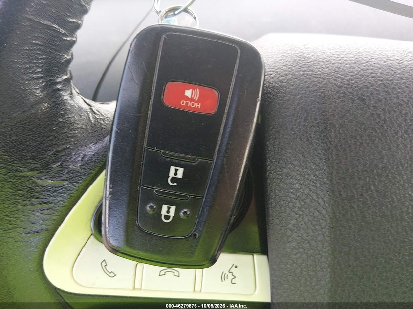 TOYOTA PRIUS - zdjęcie 11