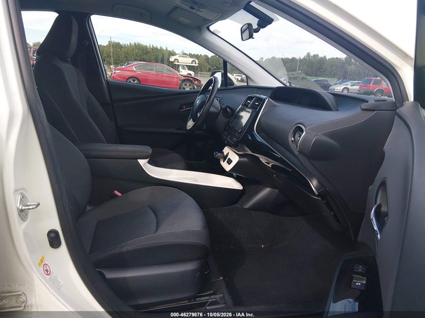 TOYOTA PRIUS - zdjęcie 5