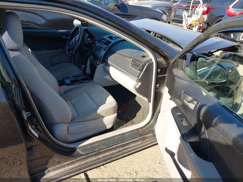 Vin: 4t4bf1fk0er382604, lot: 46780049, toyota camry le 20143