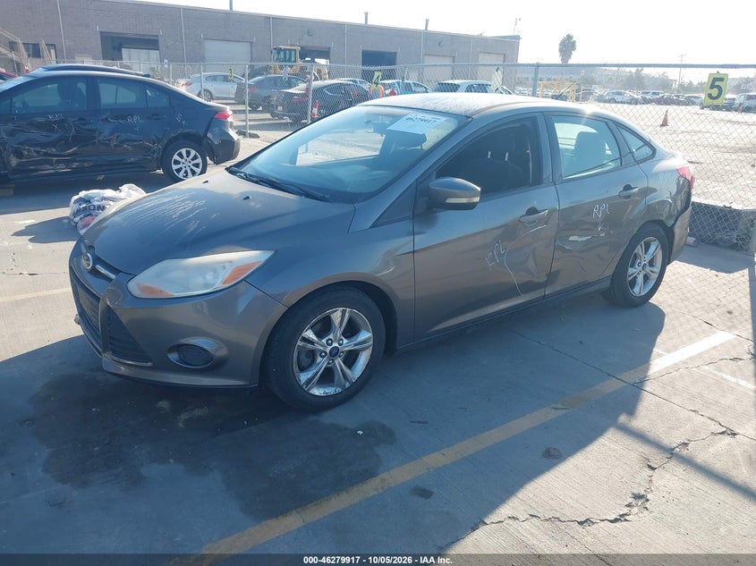 2014 FORD FOCUS SE · Фото 2
