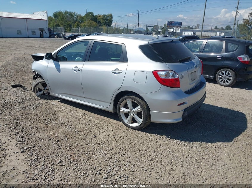 Фото 3 - TOYOTA MATRIX