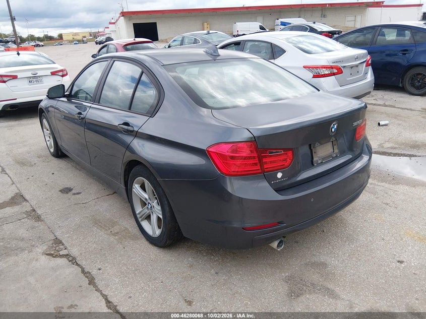 Фото 3 - BMW 320I