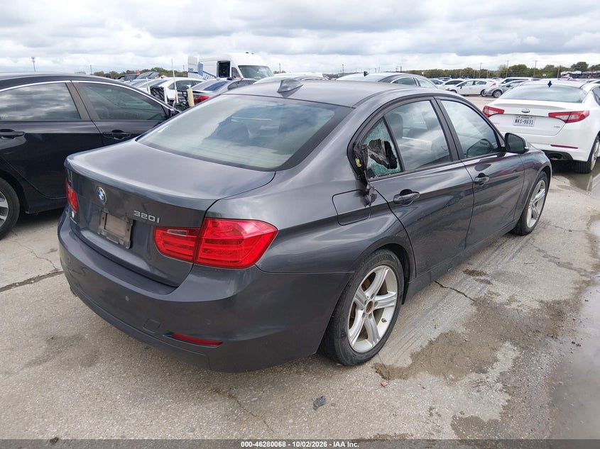2014 BMW 320I · Фото 4