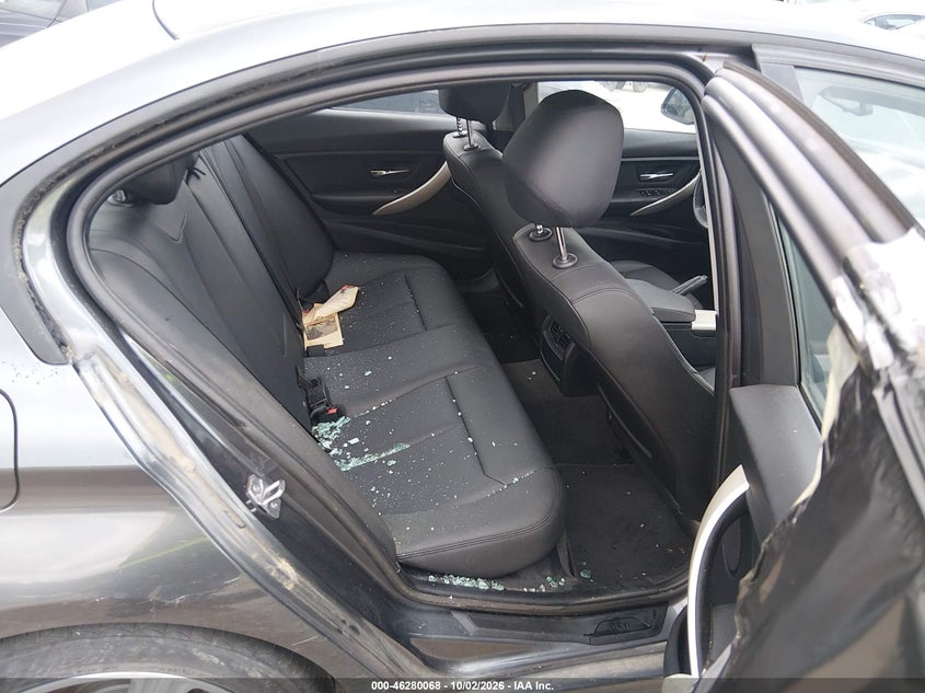 2014 BMW 320I · Фото 8
