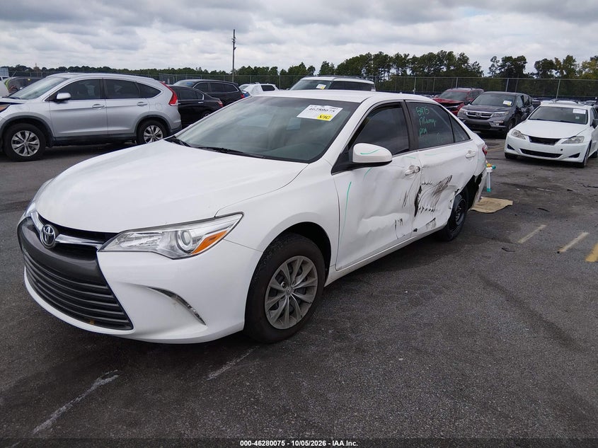 2017 Toyota Camry, Левый бок, IAAI, VIN 4T1BF1FK7HU439797 — фото 2