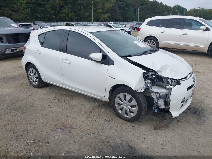 Vin: jtdkdtb3xe1575018, lot: 46780246, toyota prius c two 20141