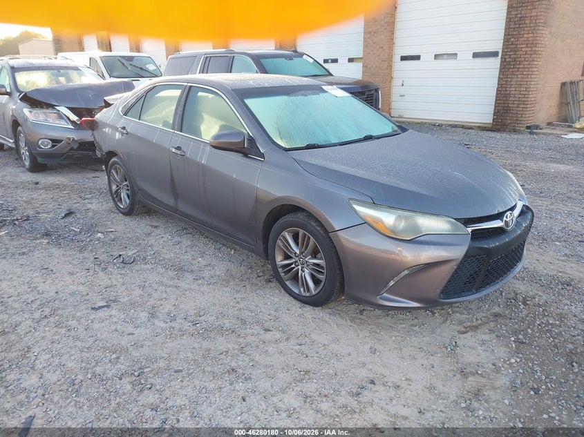 TOYOTA CAMRY - zdjęcie 1