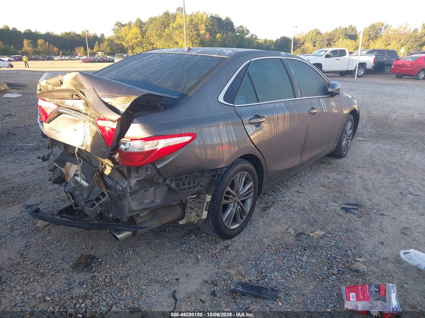 TOYOTA CAMRY - zdjęcie 4