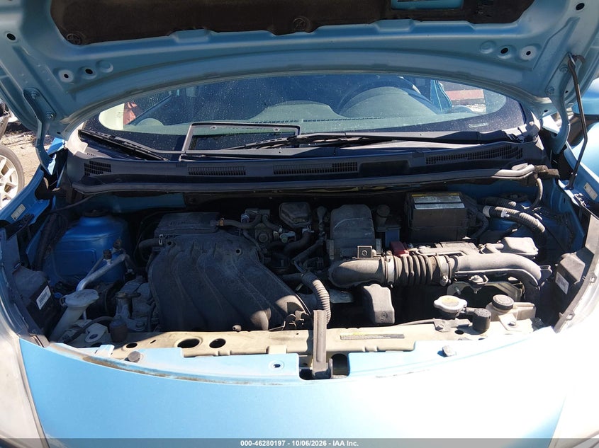 2015 NISSAN VERSA NOTE S (SR) · Photo 10