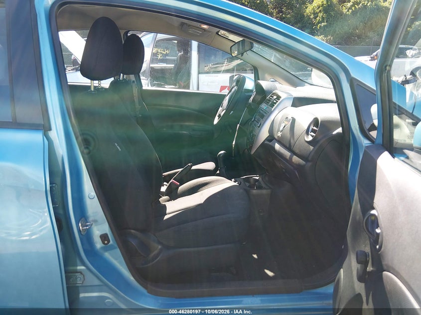 2015 NISSAN VERSA NOTE S (SR) · Photo 5
