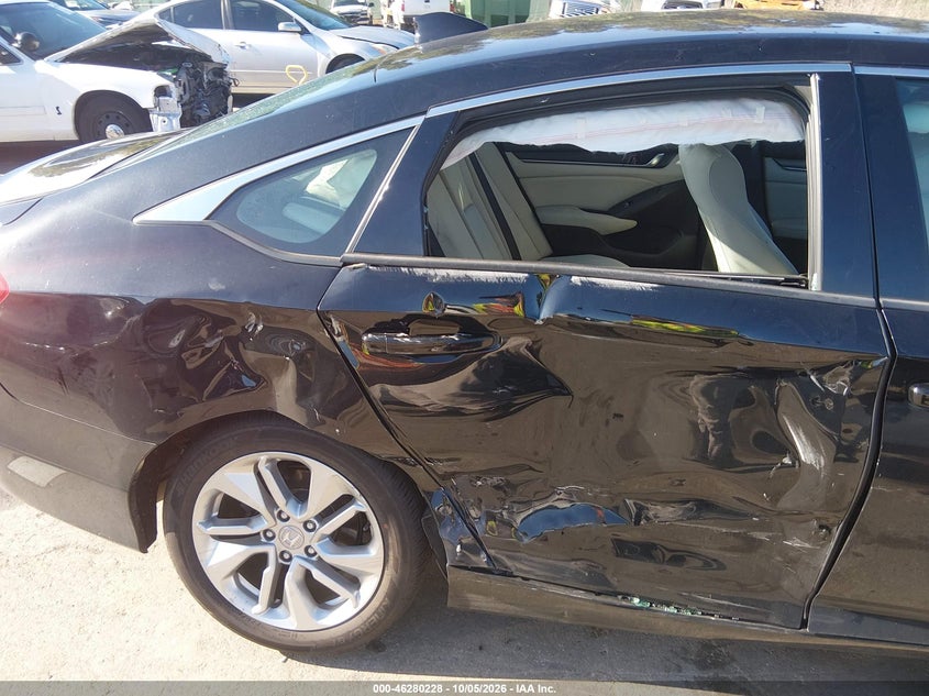 2018 HONDA ACCORD LX · Photo 6