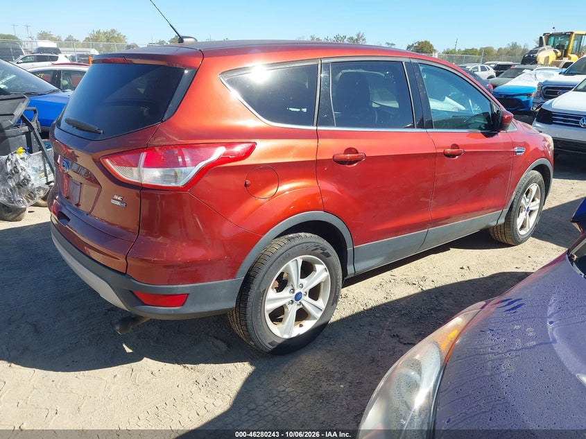 2015 FORD ESCAPE SE · Фото 4