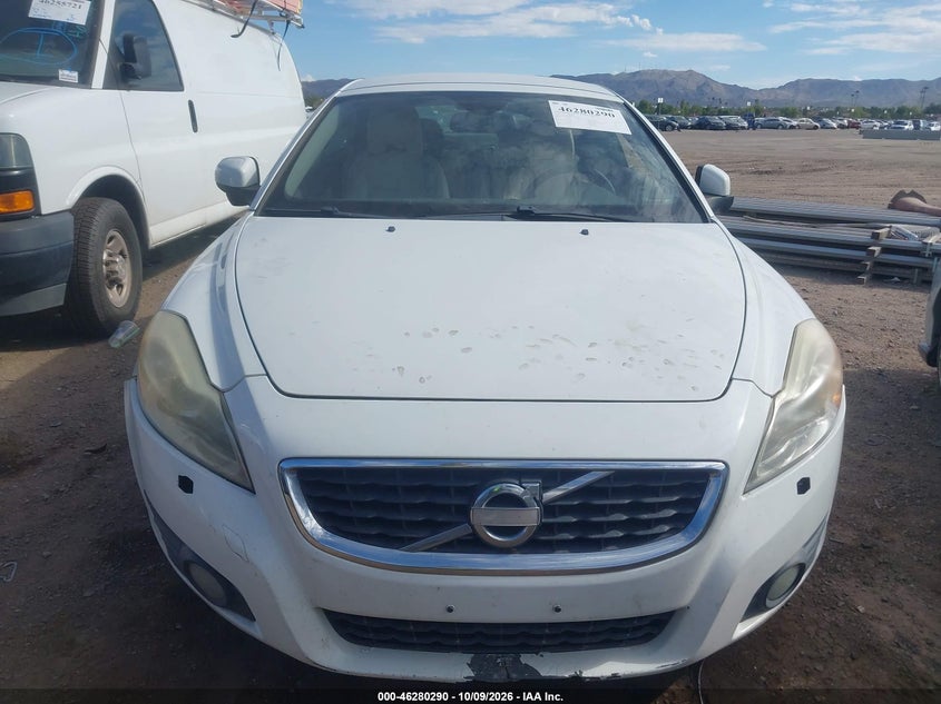 VOLVO C70 2011 VIN YV1672MCXBJ110308